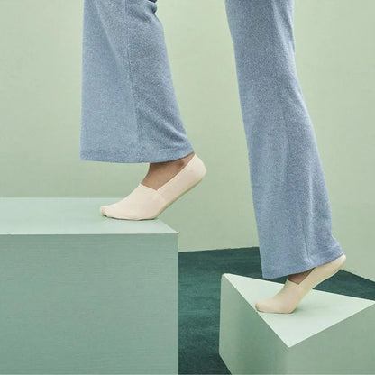 SOKA Pure pour FEMME : Les chaussettes invisibles qui tiennent en place.